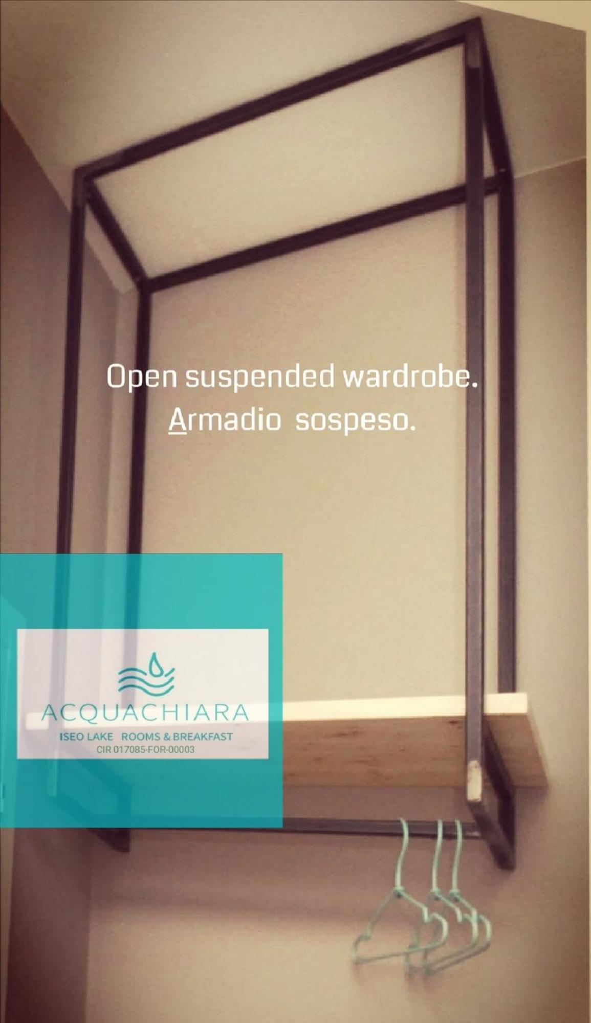 Acquachiara Iseo Deluxe Bed & Breakfast Iseo Center With Garden And Parking Inside Foresteria Quarto foto